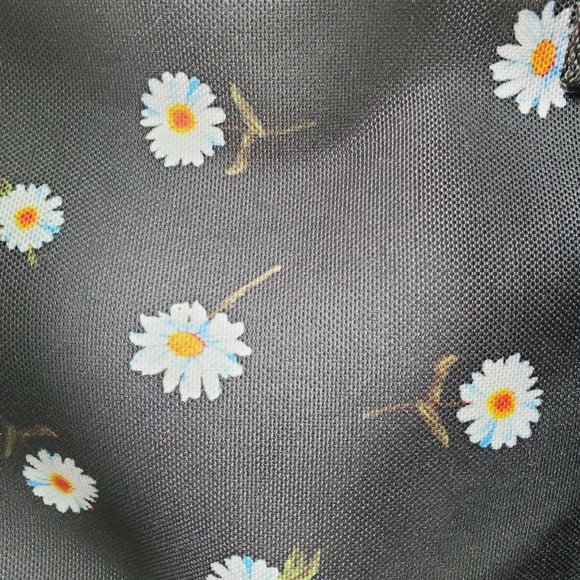 Alice + Olivia Daisy Print Large Multi-Pocket Duffel Bag - Picture 4 of 13